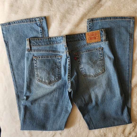 Vintage Levi 518 Jeans - Picture 6 of 10